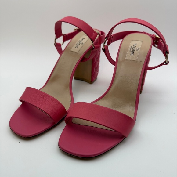 VALENTINO FREE ROCKSTUD SANDALS CHUNKY HEEL PINK SIZE 40.5 - Picture 1 of 7